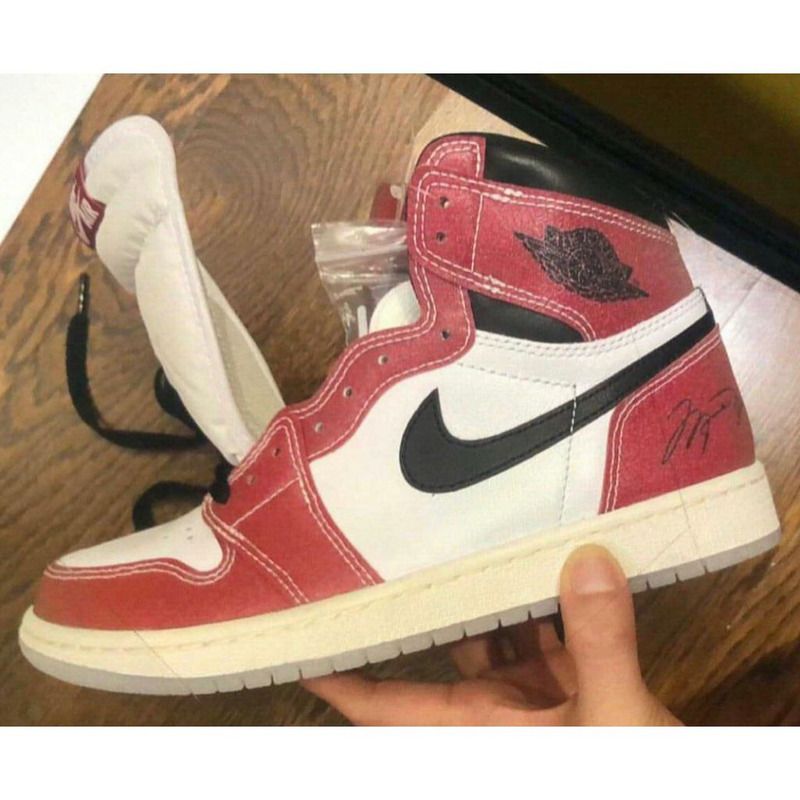 Jordan Air 1 High OG Sneakers