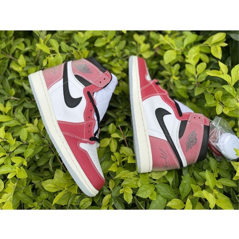 Jordan Air 1 High OG Sneakers