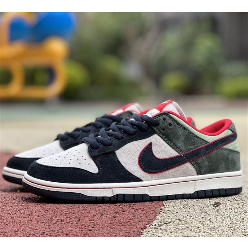 Nike Dunk Low Sneaker