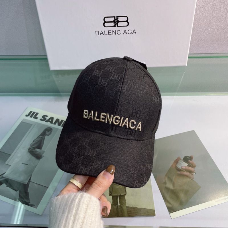 Ba*len*cia*ga logo baseball cap in black