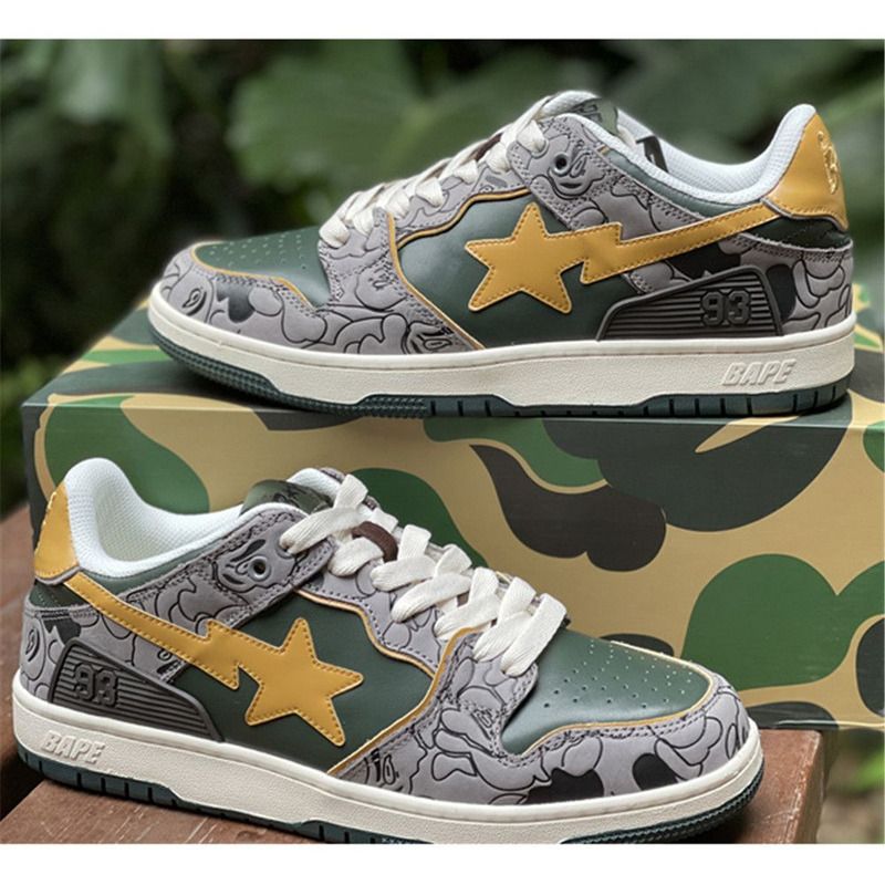 Bapesta Solebox Yellow Star Sneaker