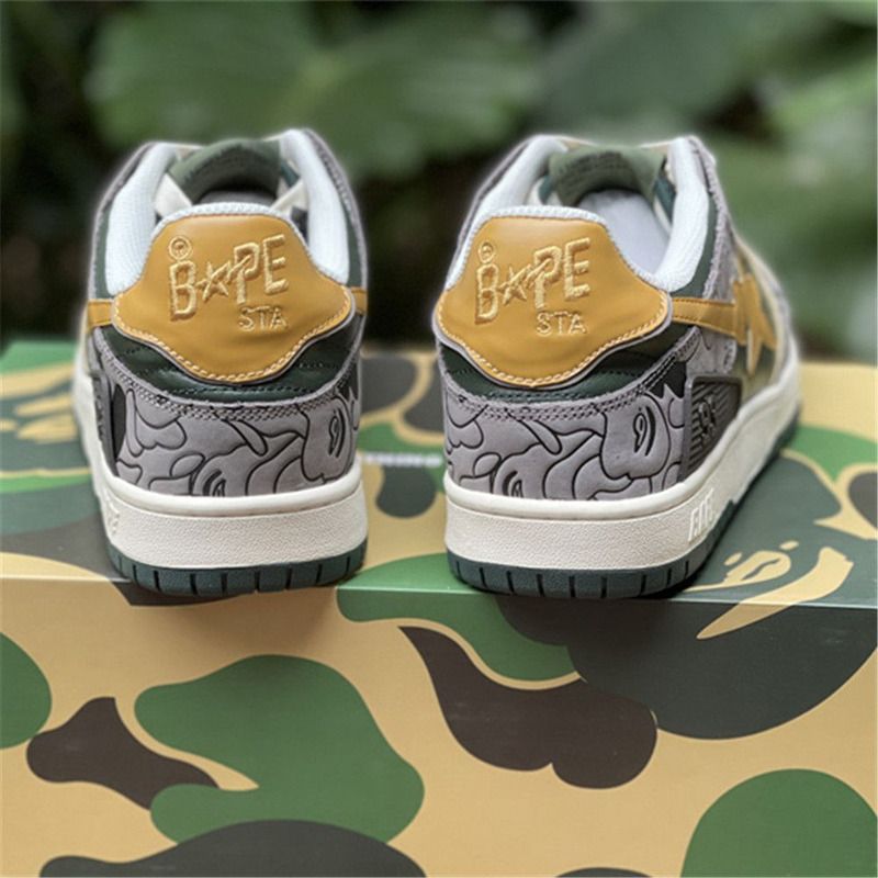 Bapesta Solebox Yellow Star Sneaker