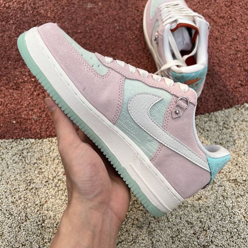 Nike Air Force 1 Low