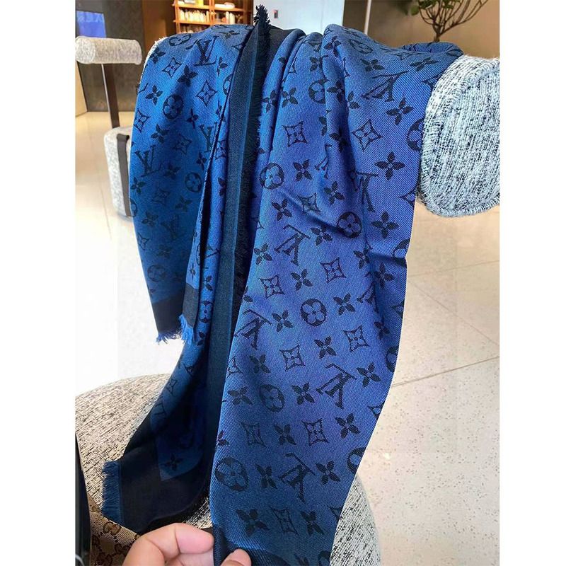 l**is V*t*n monogram blue scarf