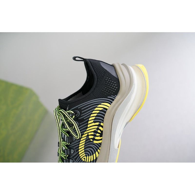 G*u*i run black yellow sneakers