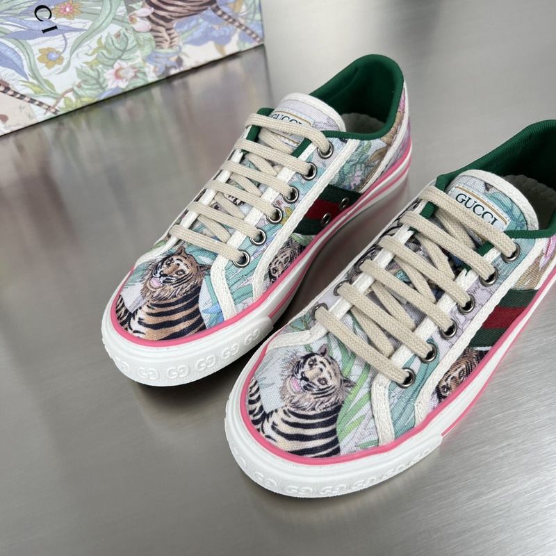 G*u*i tiger tennis flower print pink low top sneakers