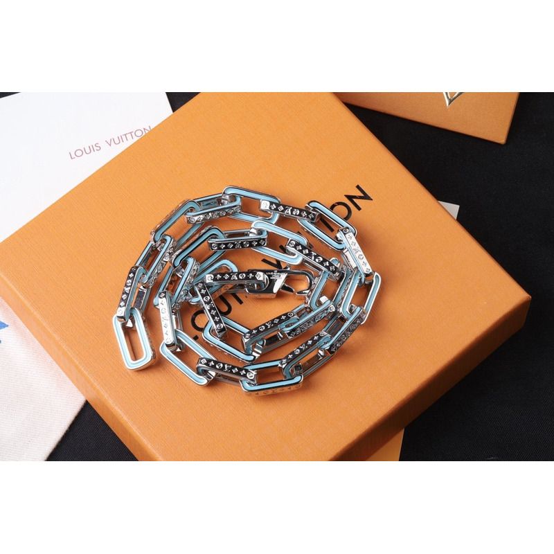 l**is V*t*n lv monogram links chain necklace