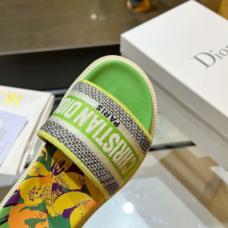 D*or 2020 spring embroidered slides in green