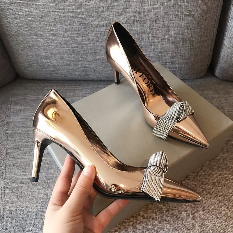 TOM FORD BOW MIRROR LEATHER POINTY PUMP IN GOLD