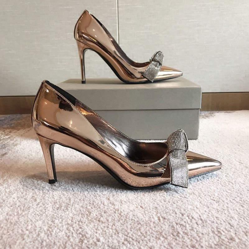 TOM FORD BOW MIRROR LEATHER POINTY PUMP IN GOLD