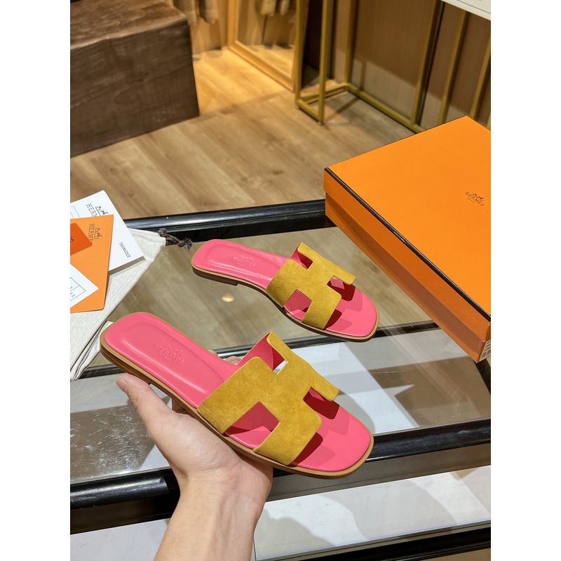 H**mes oran sandals in pink