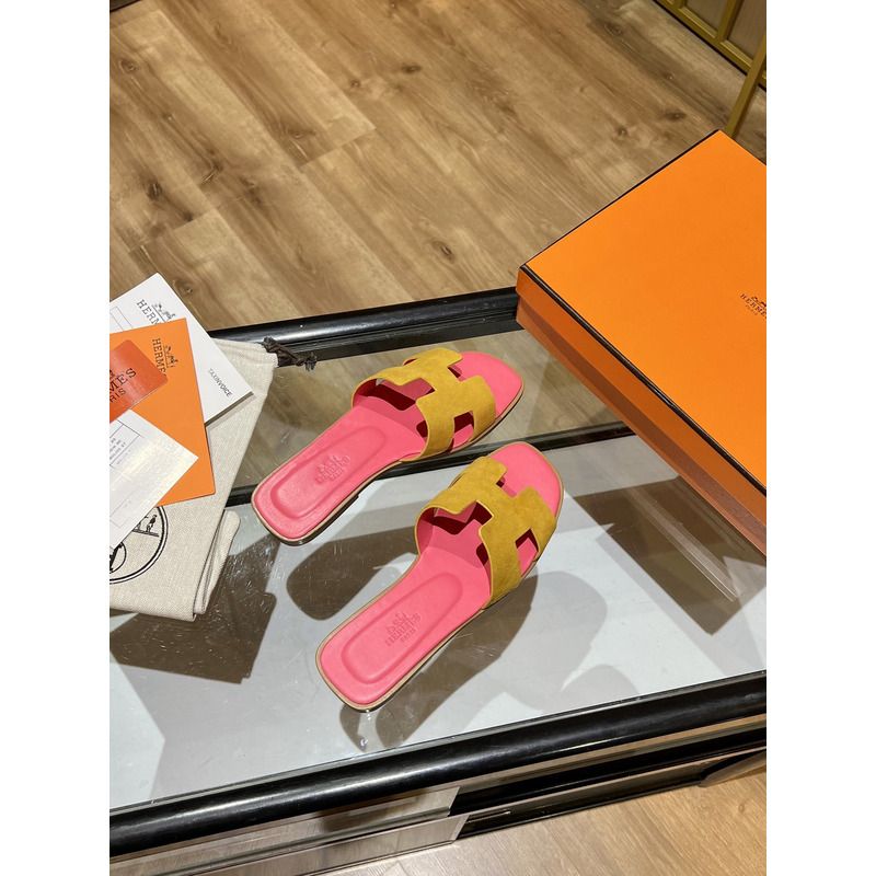 H**mes oran sandals in pink