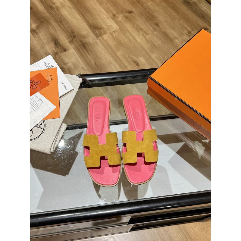 H**mes oran sandals in pink