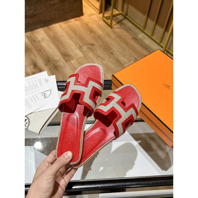 H**mes oran sandals in orange