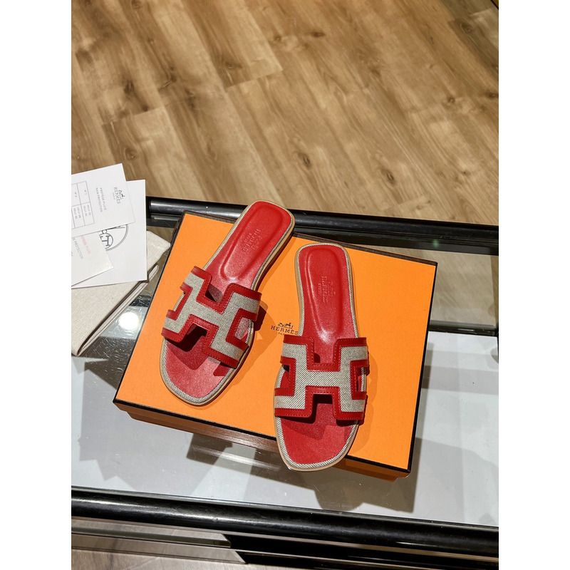 H**mes oran sandals in orange