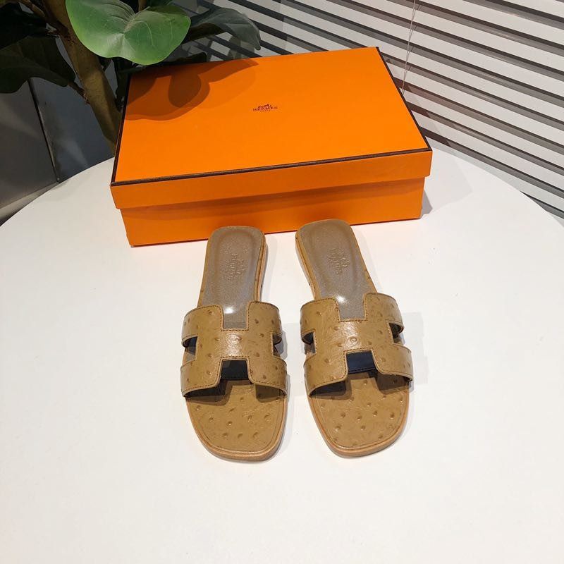 H**mes oran sandals in wheat