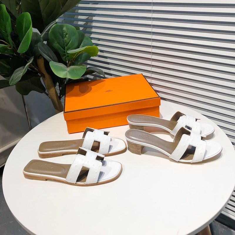 H**mes oasis sandals in white