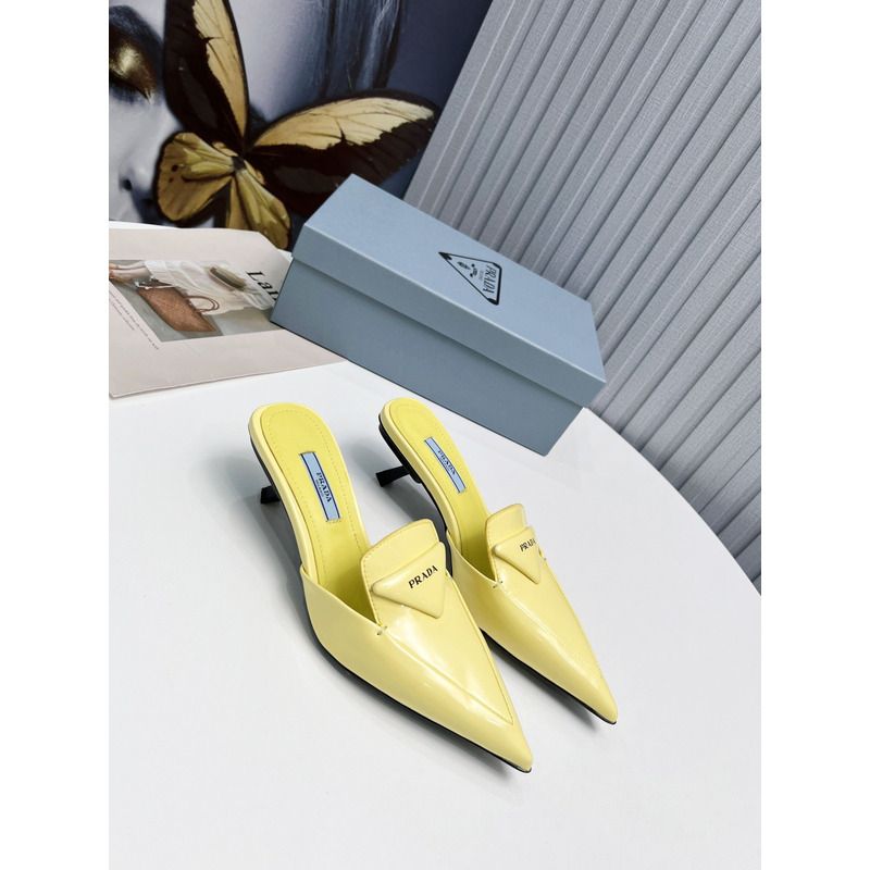 Pra*a logo patent leather pointy toe mule in yellow