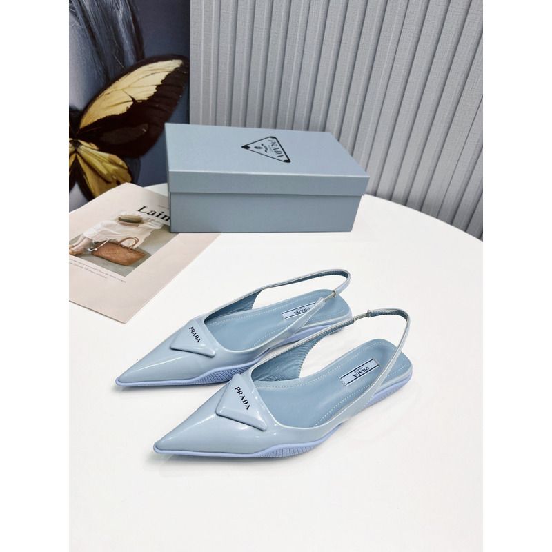 Pra*a leather flat sandals pink in blue