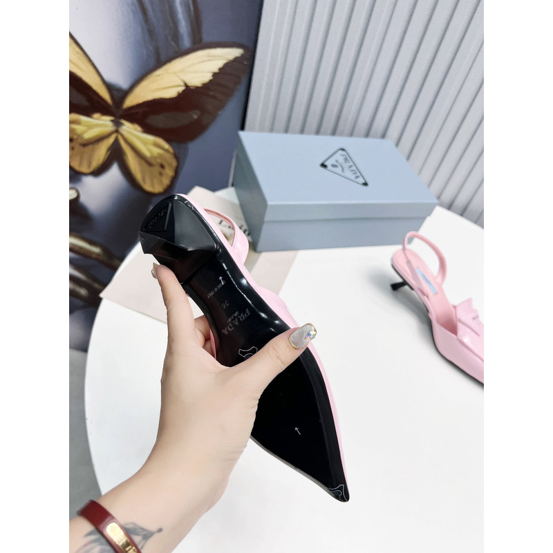 Pra*a pointed toe leather shoe pink