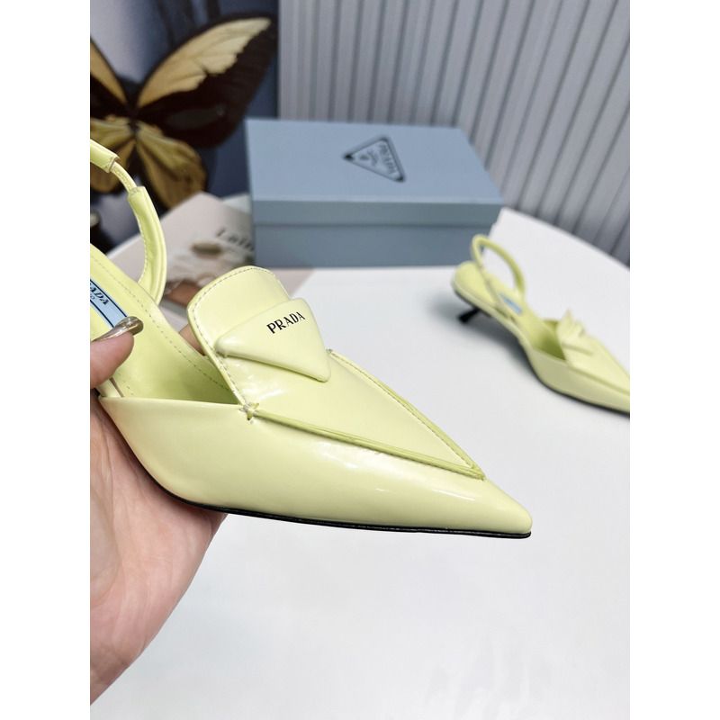 Pra*a pointed toe leather shoe light yellow