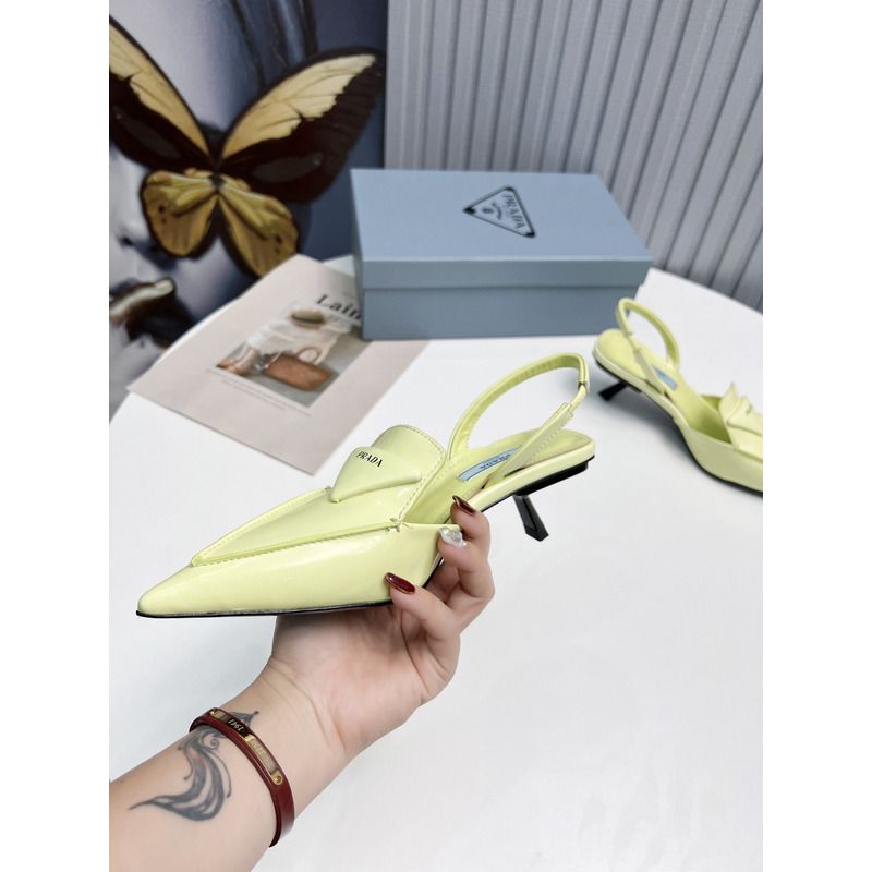 Pra*a pointed toe leather shoe light yellow