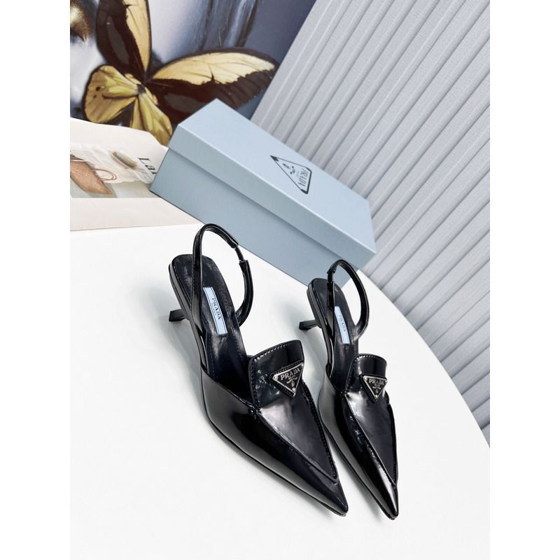 Pra*a pointed toe leather shoe black