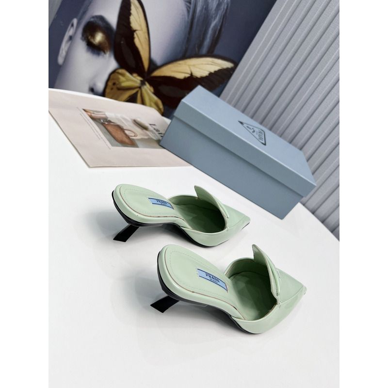 Pra*a logo patent leather pointy toe mule slide mint