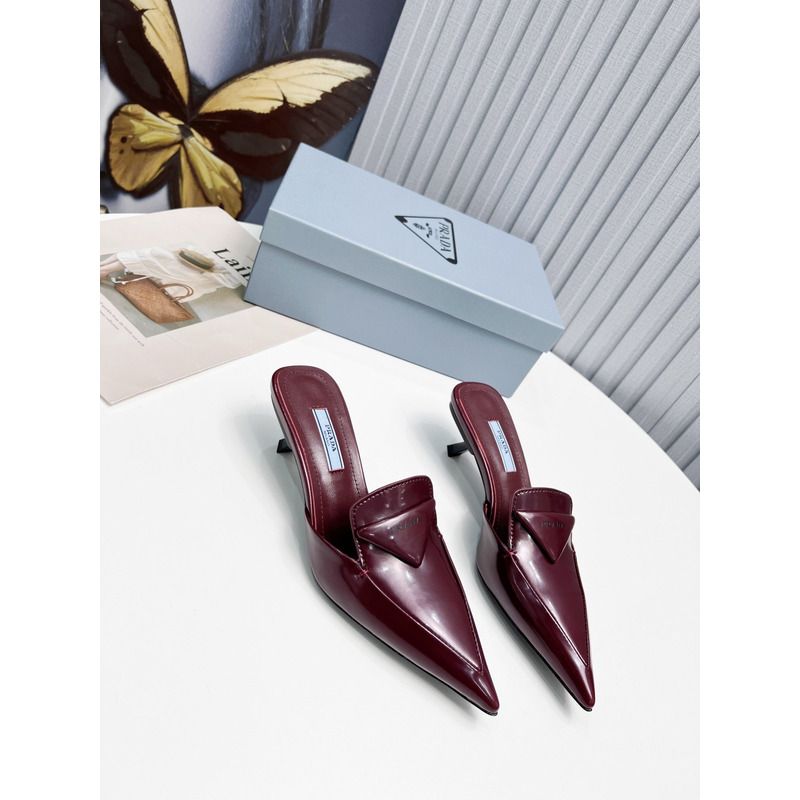 Pra*a logo patent leather pointy toe mule slide wine