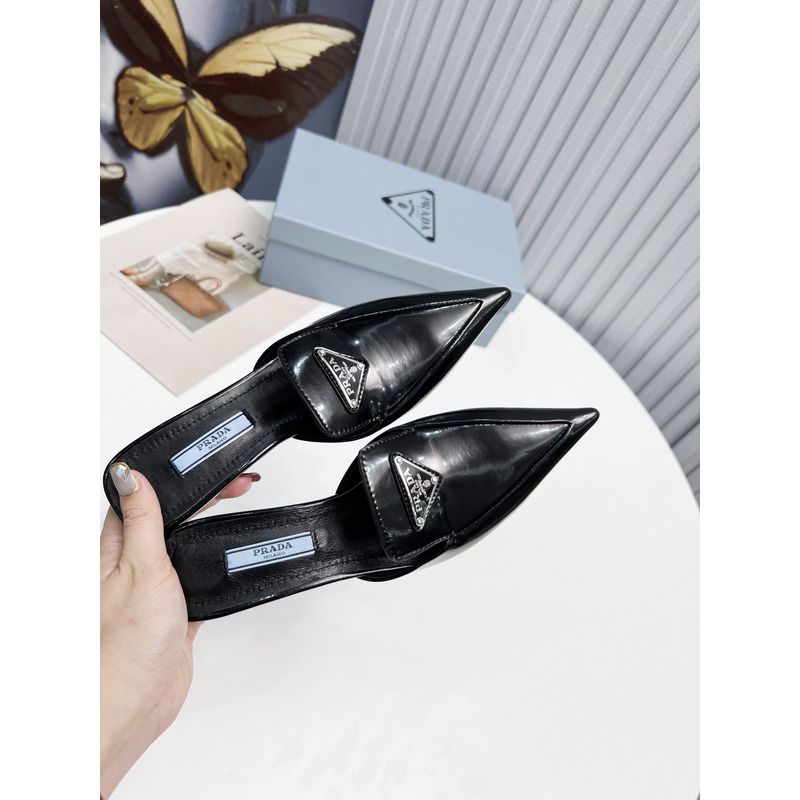 Pra*a logo patent leather pointy toe mule slide black