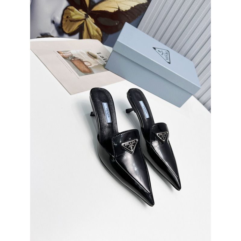 Pra*a logo patent leather pointy toe mule slide black