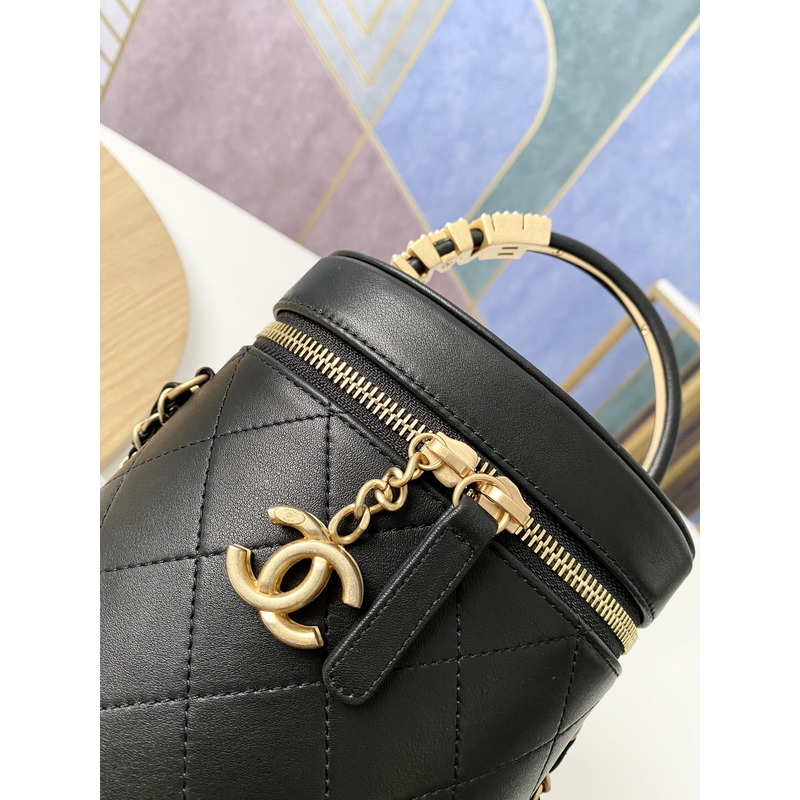 Ch*el bucket bag black