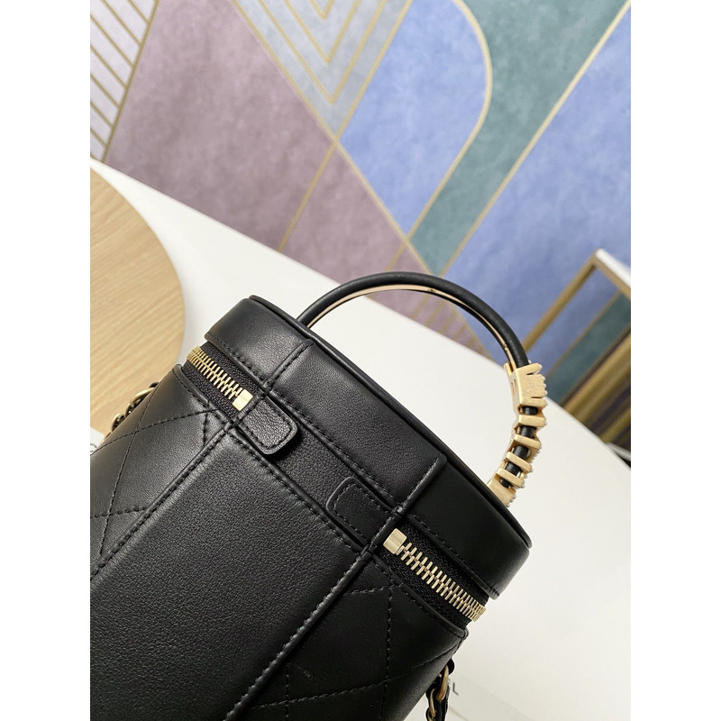 Ch*el bucket bag black