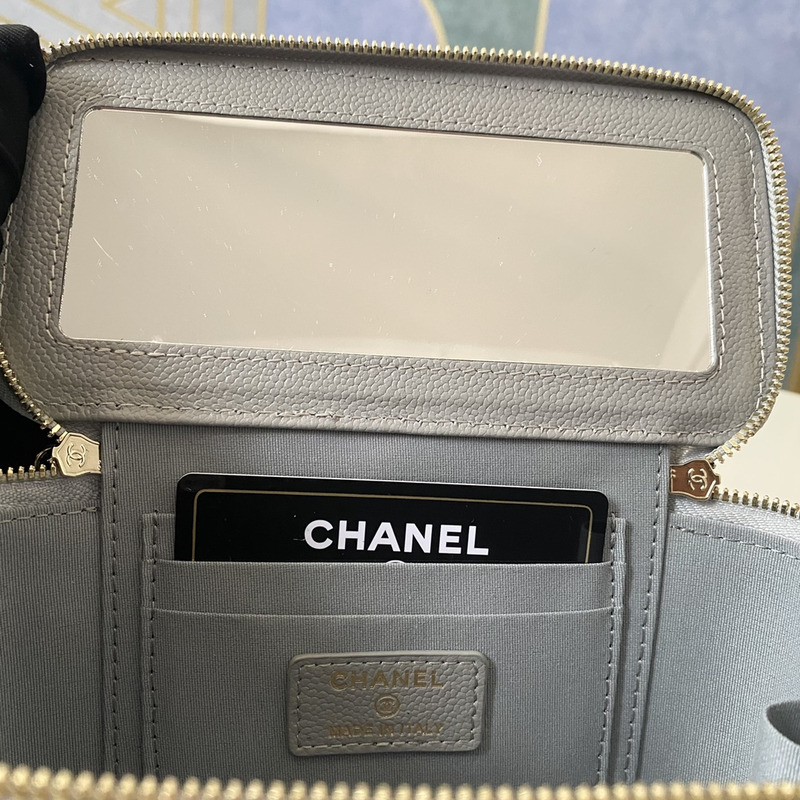 Ch*el 22s with handle caviar vanity case grey