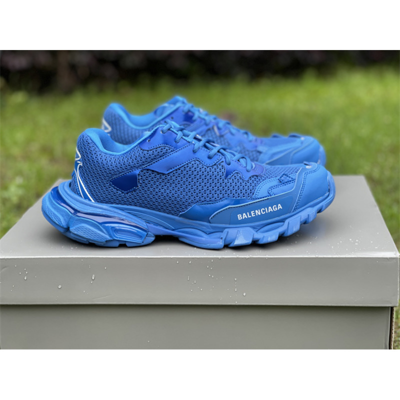 Ba*len*cia*ga track 3 sneaker in blue