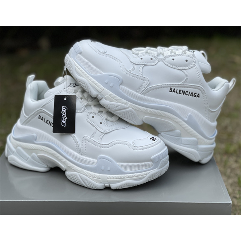 Ba*len*cia*ga triple s synthetic leather sneaker triple white