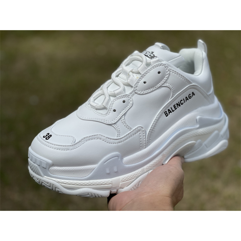 Ba*len*cia*ga triple s synthetic leather sneaker triple white