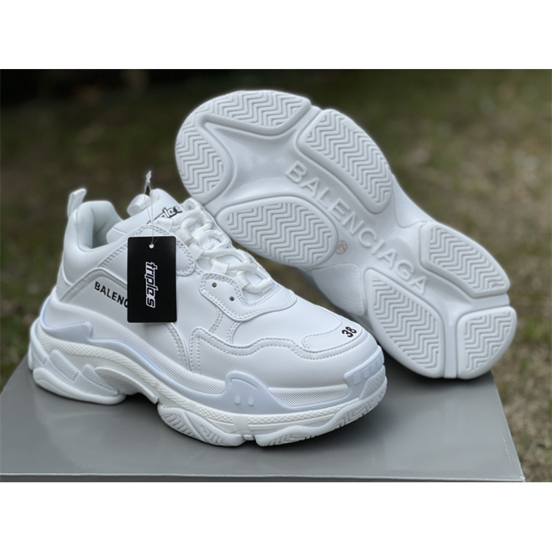 Ba*len*cia*ga triple s synthetic leather sneaker triple white