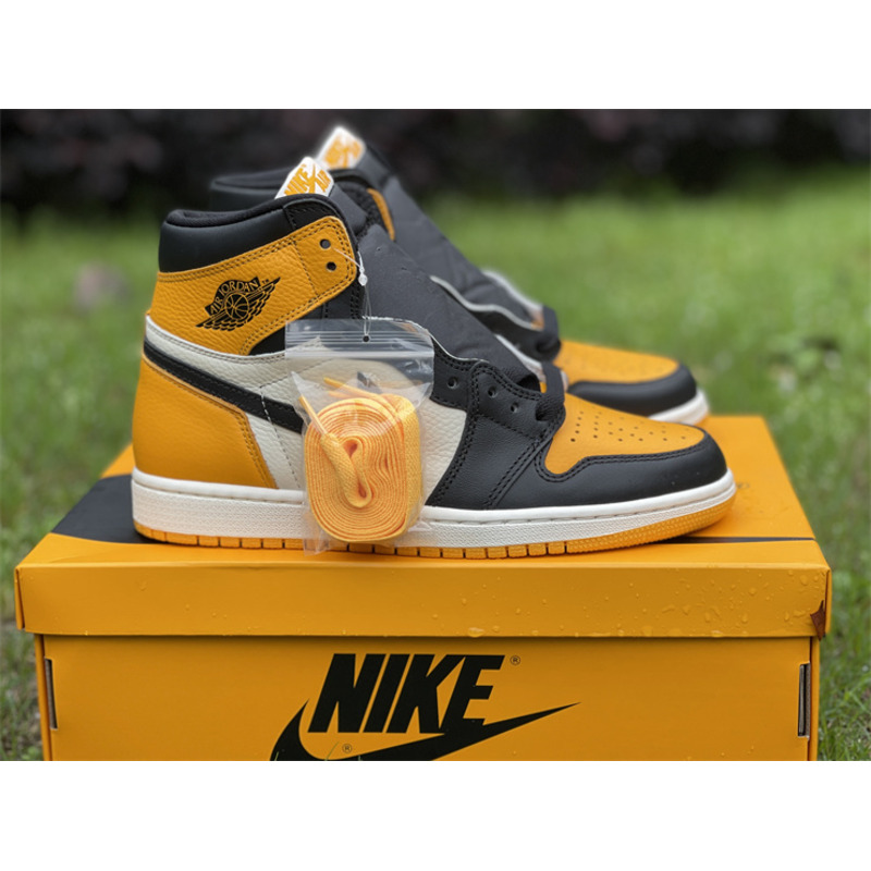 Air Jordan 1 High OG “Yellow Toe” Sneaker Yellow/Black-White