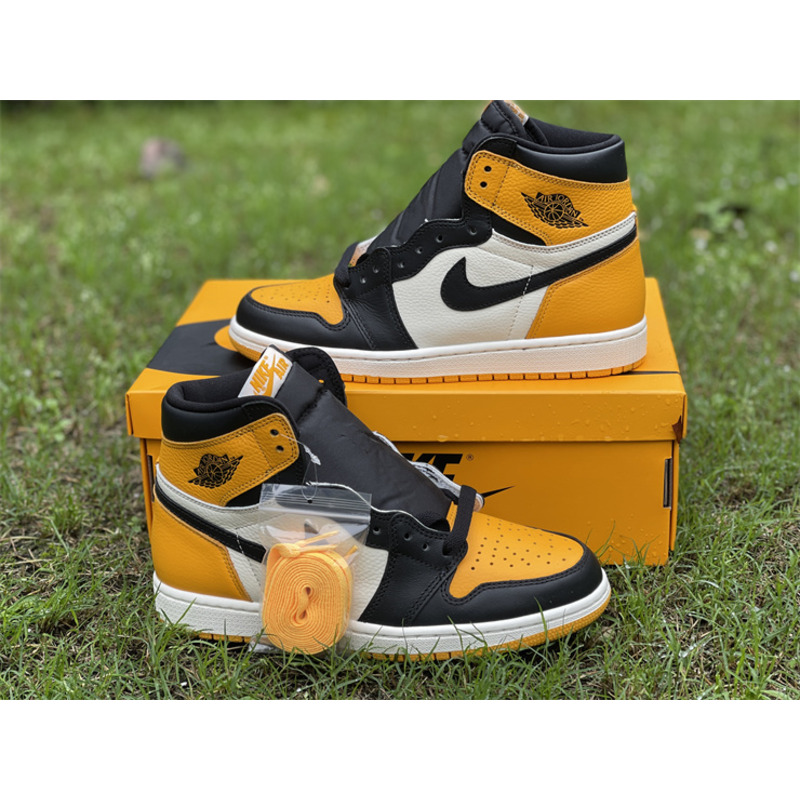 Air Jordan 1 High OG “Yellow Toe” Sneaker Yellow/Black-White