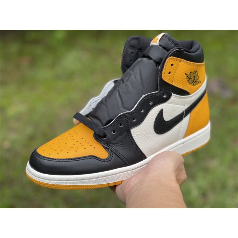 Air Jordan 1 High OG “Yellow Toe” Sneaker Yellow/Black-White