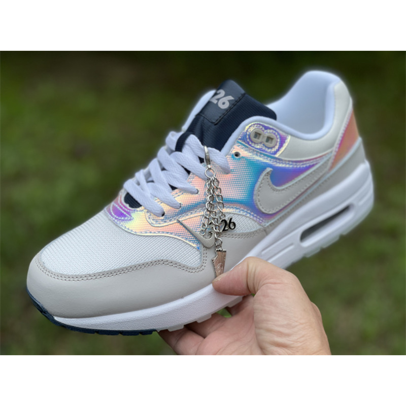 Nike Air Max 1 AMD La Ville Lumière Sneaker Summit White/Light Bone