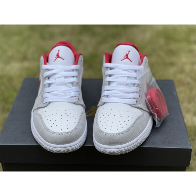 Air Jordan 1 Low SE Sneaker LT Smoke Grey/Gym Red-White