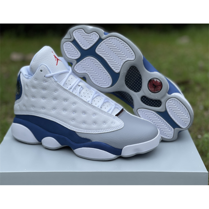 Air Jordan 13 “French Blue” Sneaker White/Fire Red-French Blue-Light Steel Grey