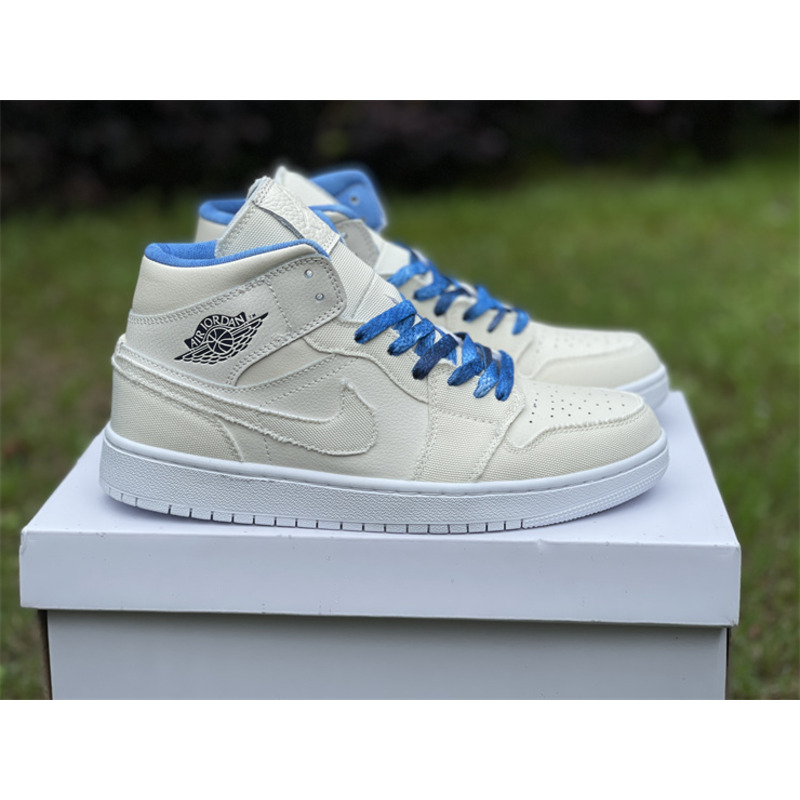 Air Jordan 1 Mid WMNS “Sanddrift” Sneaker Sail-Midnight Navy