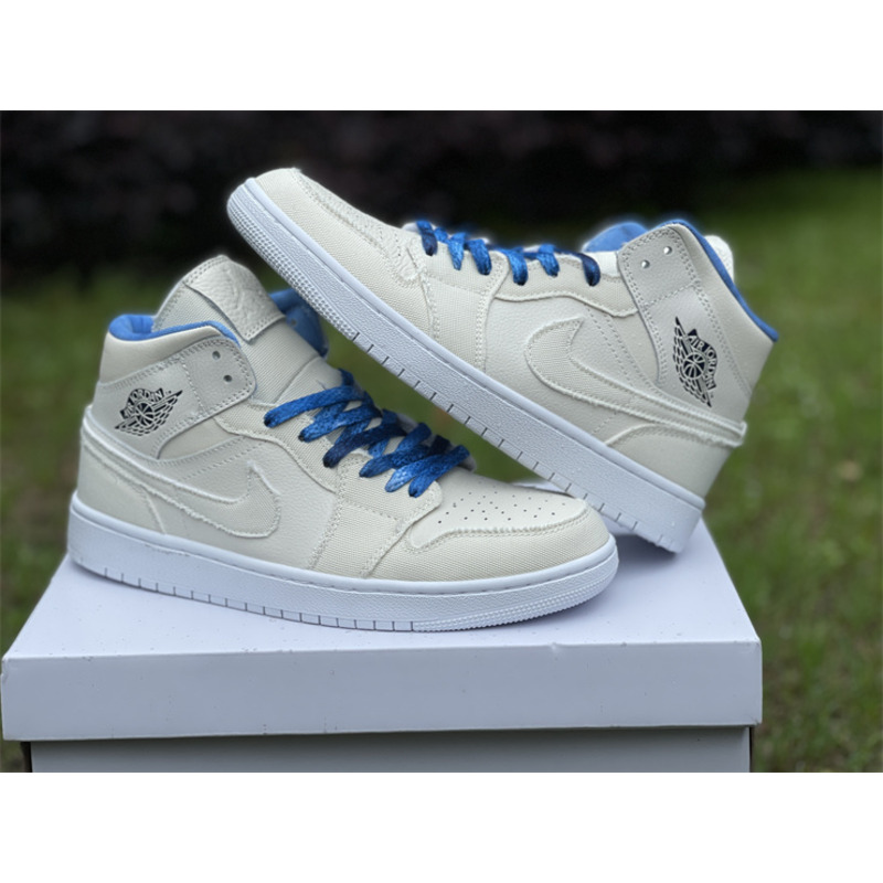 Air Jordan 1 Mid WMNS “Sanddrift” Sneaker Sail-Midnight Navy