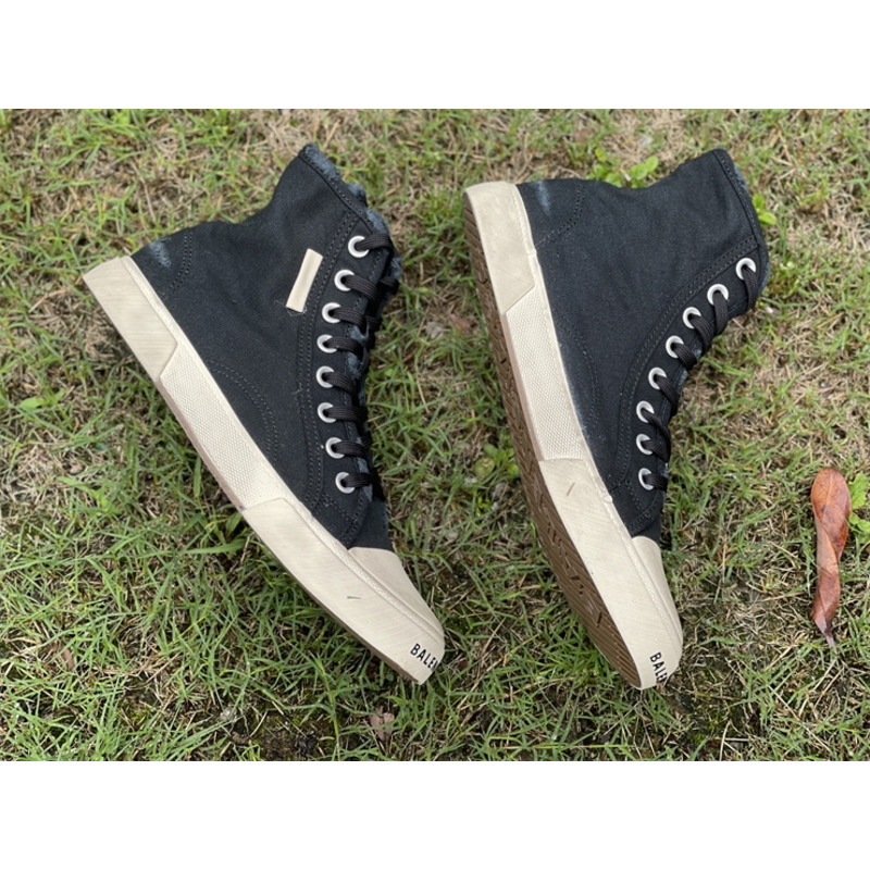 Ba*len*cia*ga paris high top destroyed sneaker black