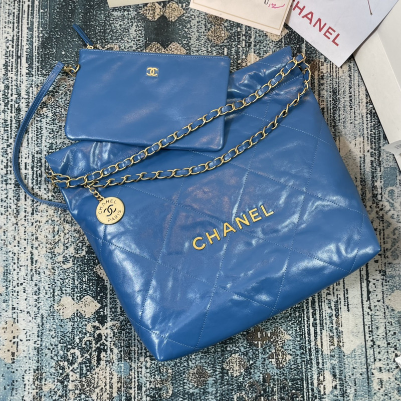 Ch*el 22 handbag shiny calfskin gold-tone & metal navy