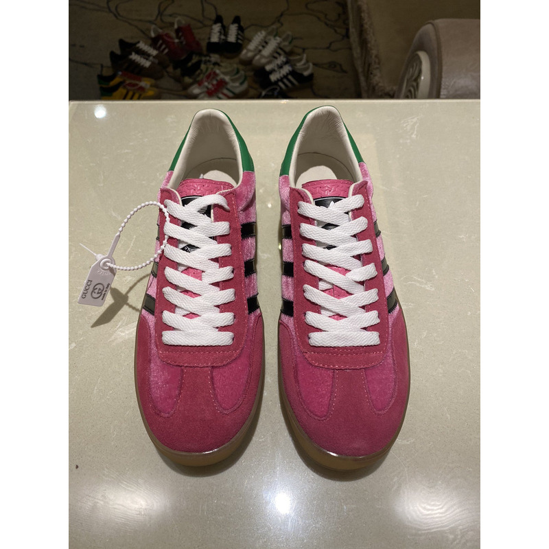 g*u*i x Ad*s gazelle sneaker pink