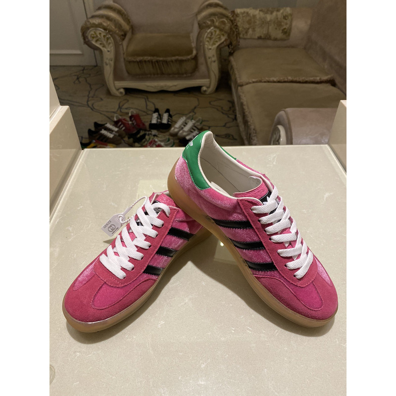 g*u*i x Ad*s gazelle sneaker pink